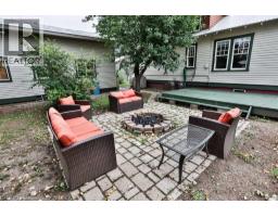 Living room - 522 1 Street S, Vulcan, AB T0L2B0 Photo 7
