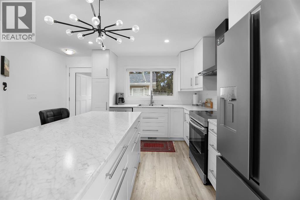 5721 51 Avenue - 20