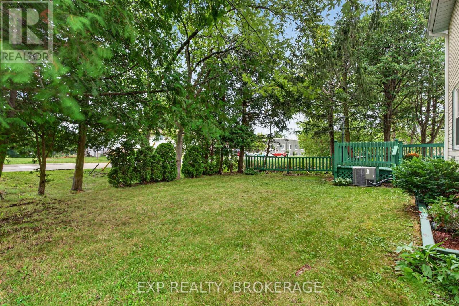 295 VICTORIA AVENUE - 28