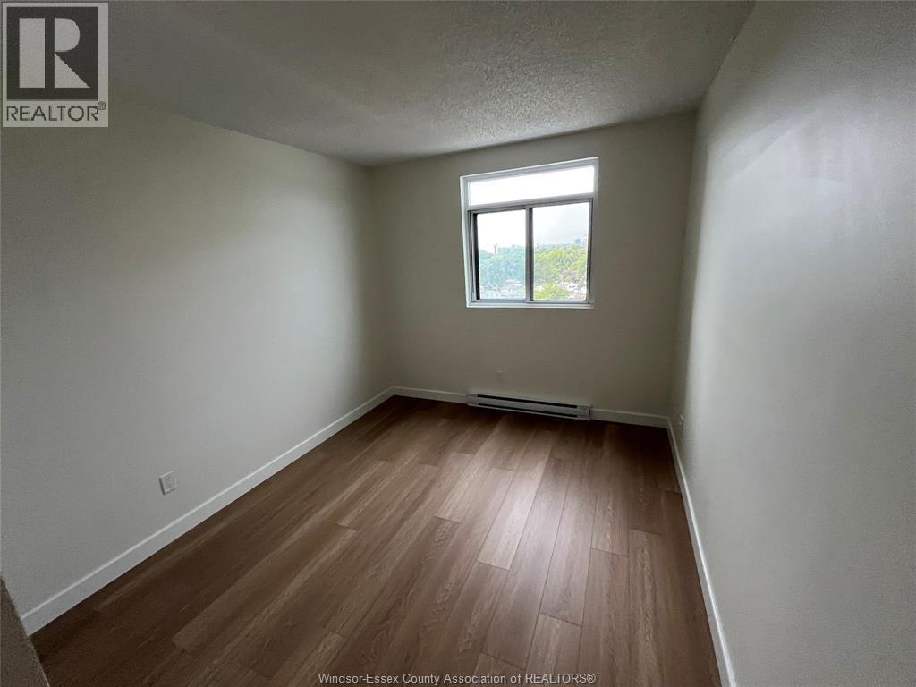 #906W 9099 RIVERSIDE DRIVE East - Image 16