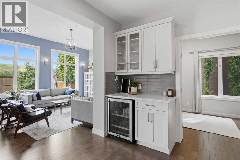 138 Ascot Crescent SW - 17