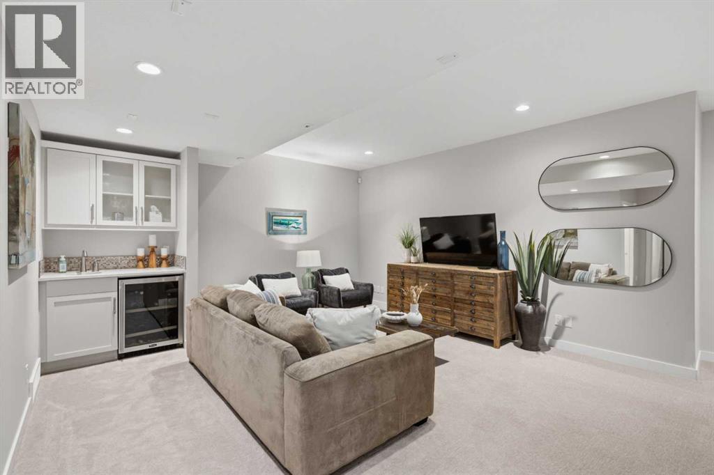 138 Ascot Crescent SW - 38
