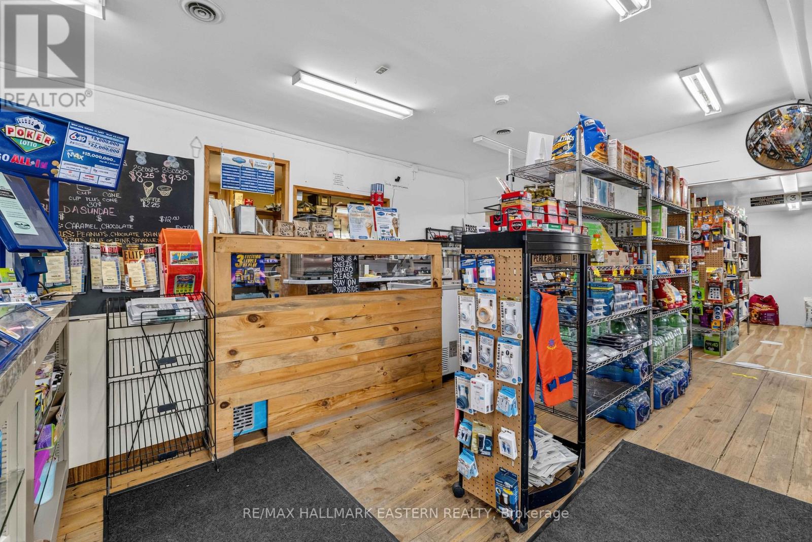 1303 1305 GLEN ROSS ROAD - 7