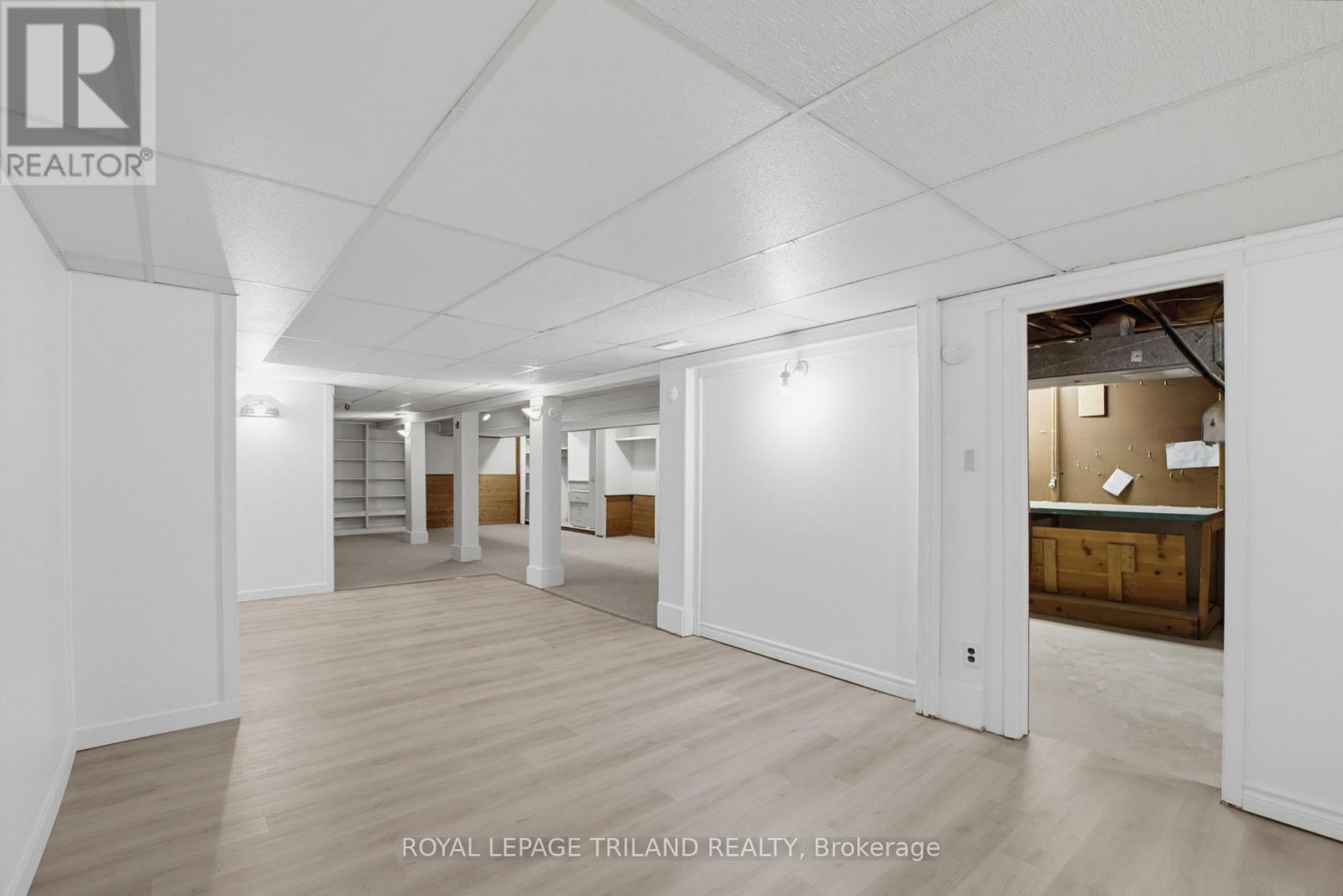 6267 SUNSET ROAD - 32