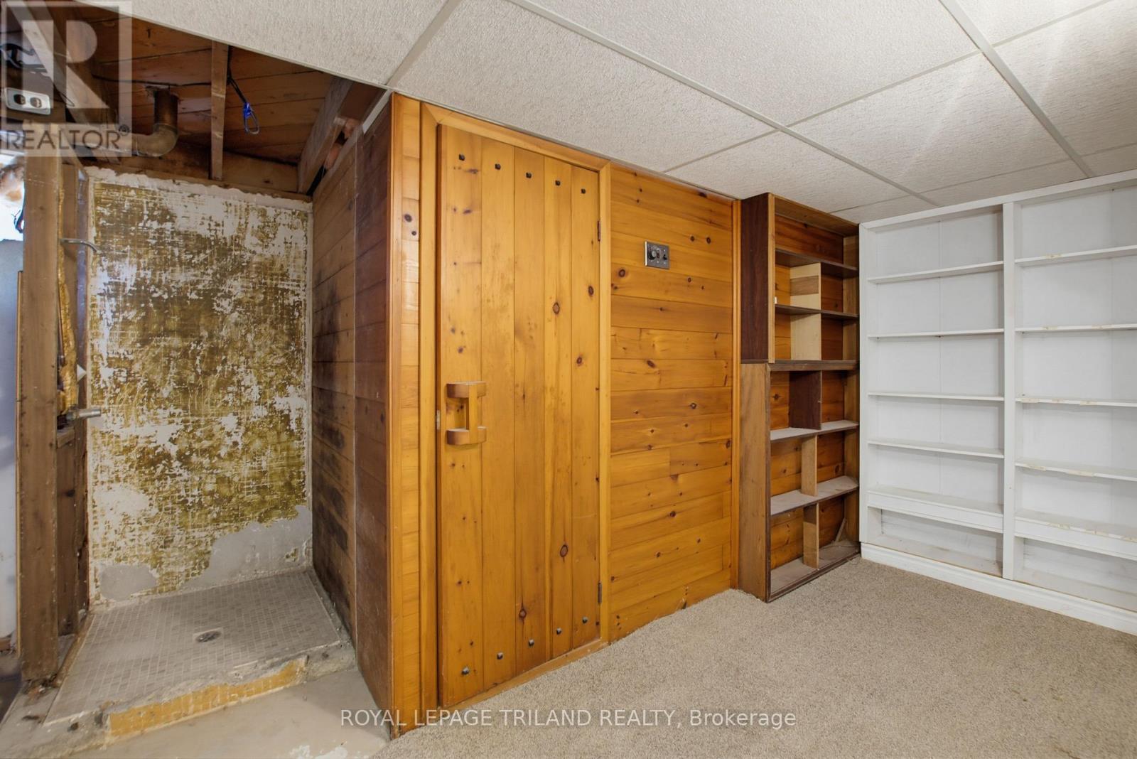 6267 SUNSET ROAD - Image 37