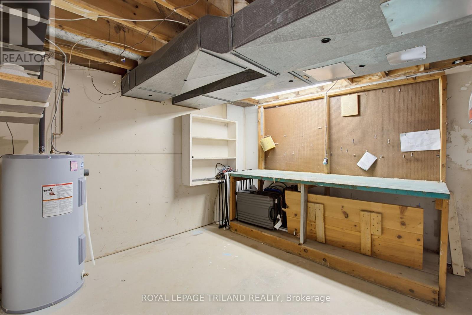 6267 SUNSET ROAD - Image 39