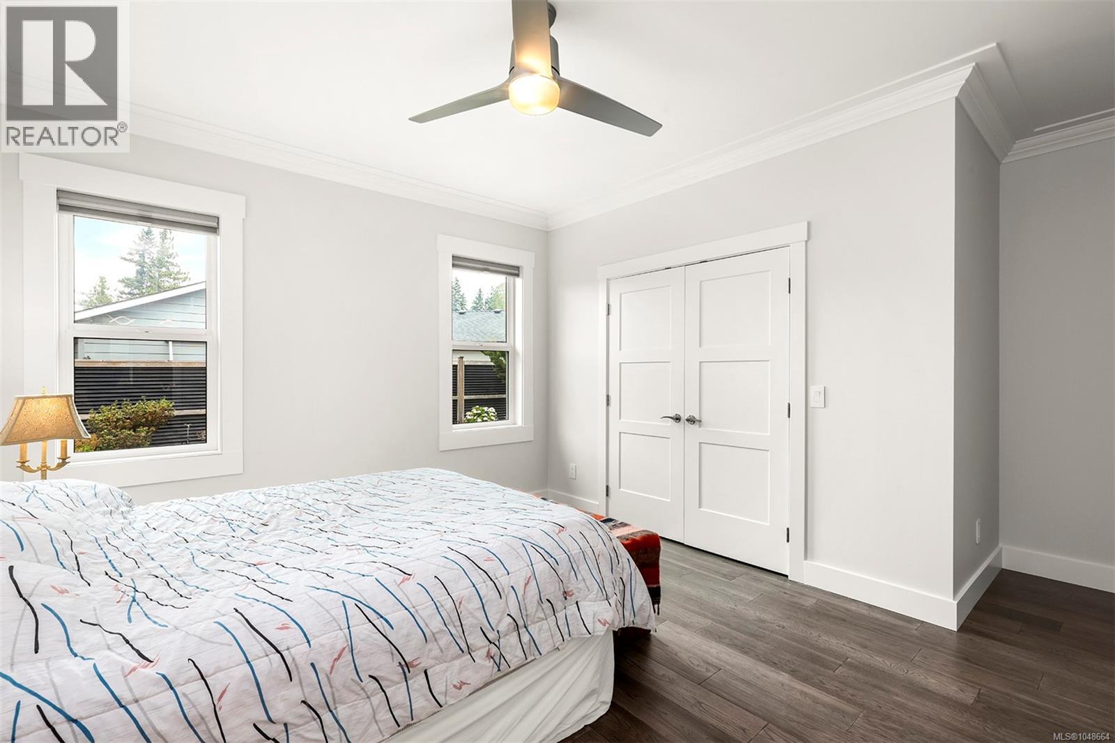 859 Labrador Dr - Image 15