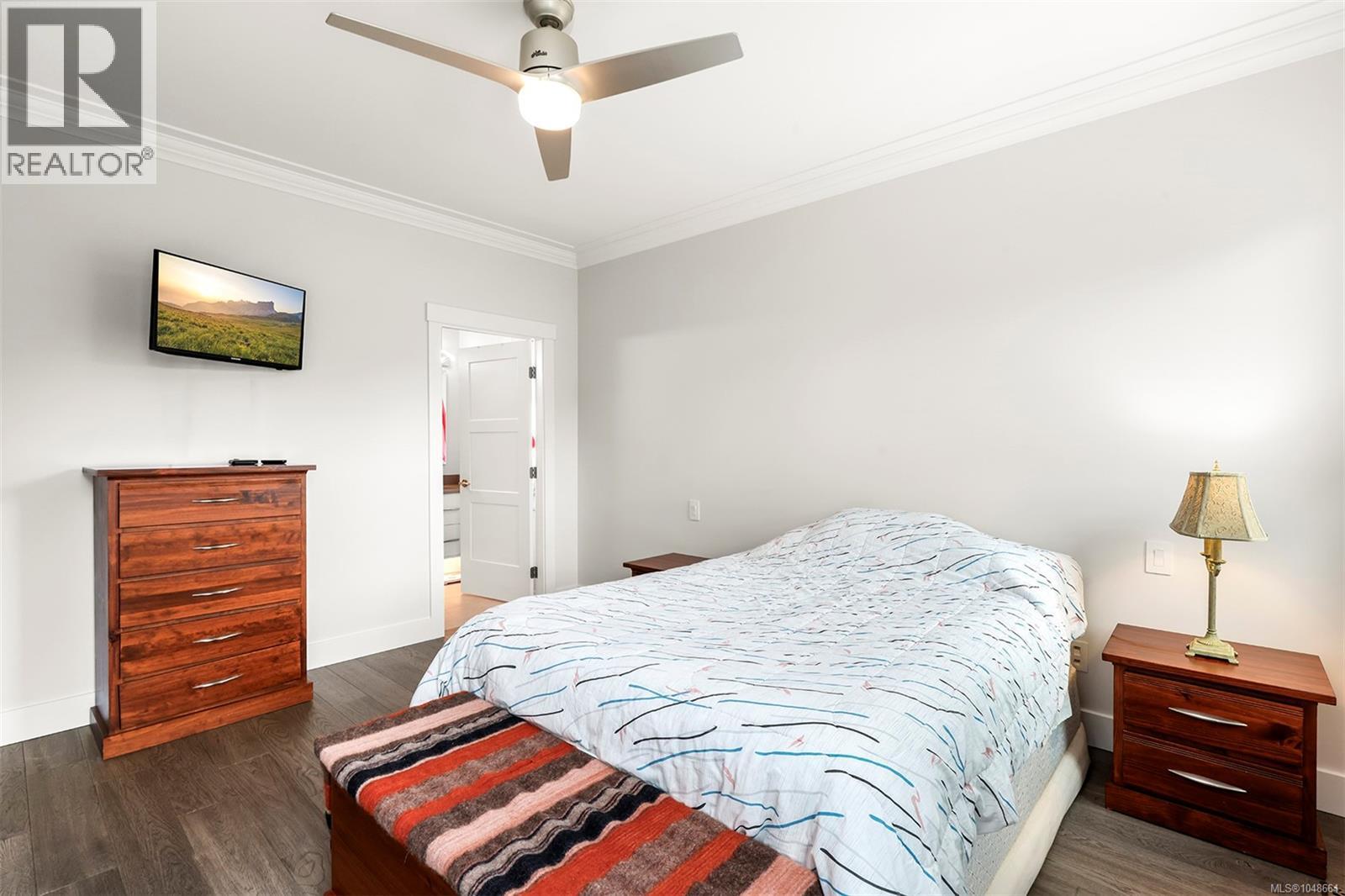 859 Labrador Dr - Image 16