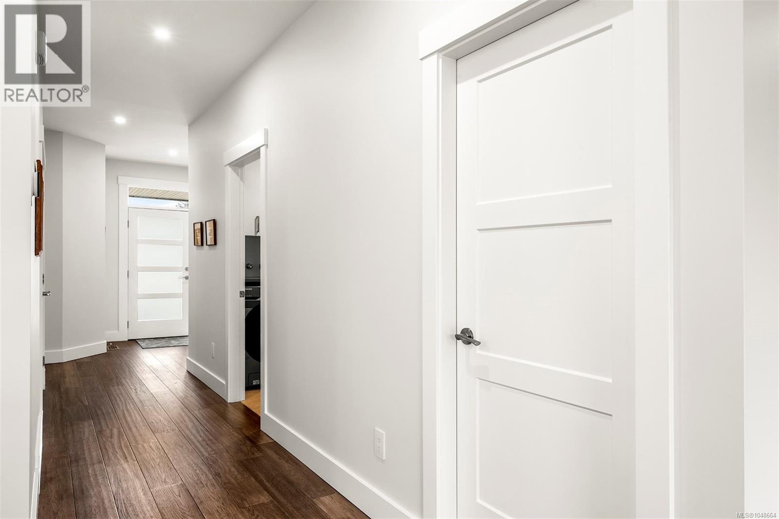 859 Labrador Dr - Image 19