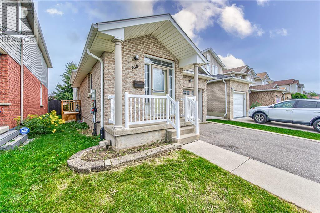 168 COPPER LEAF Street, Kitchener, Ontario, N2E3V9, Kitchener, Ontario — photo 3 of 5