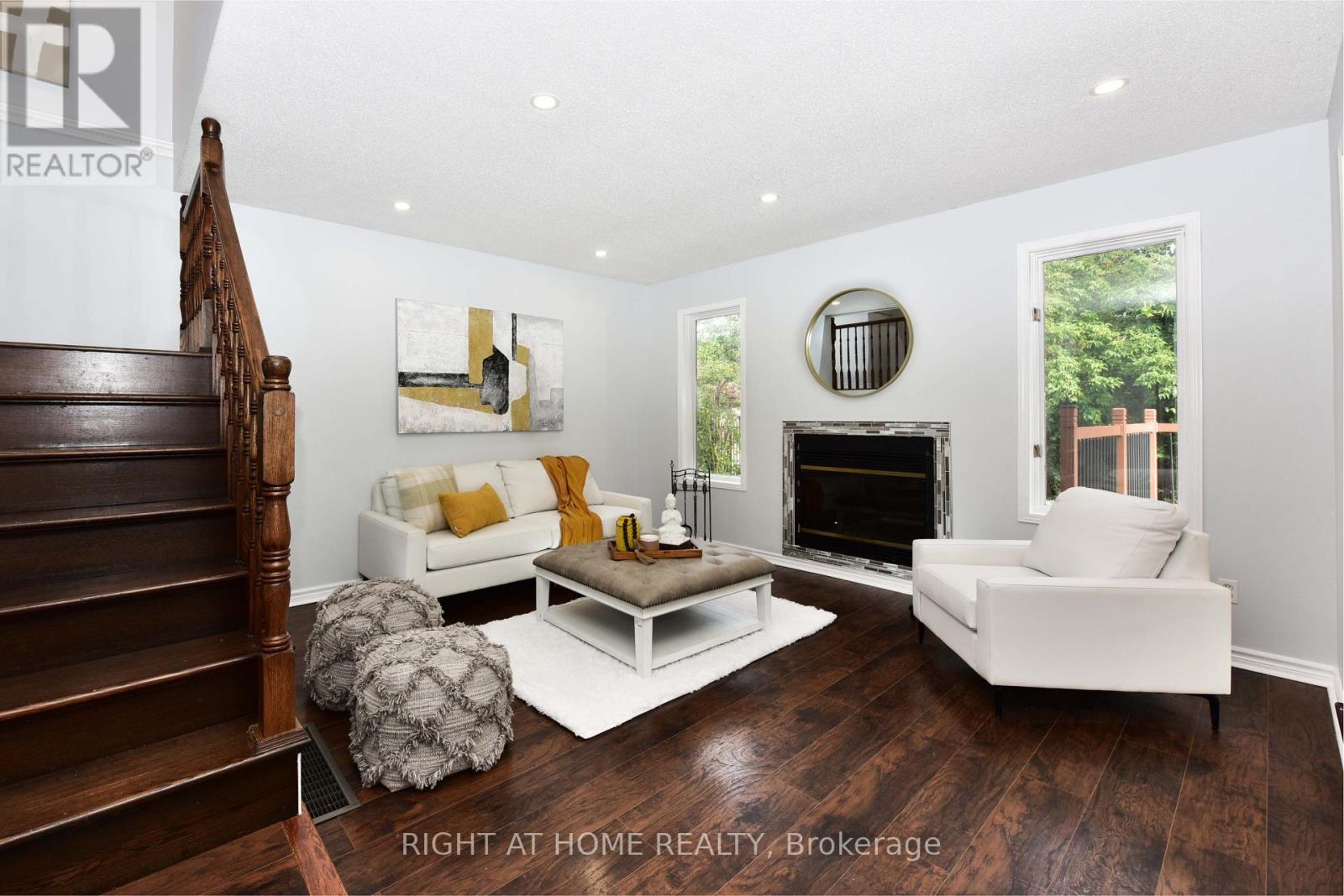 3 JOSEPH CIRCLE - 18