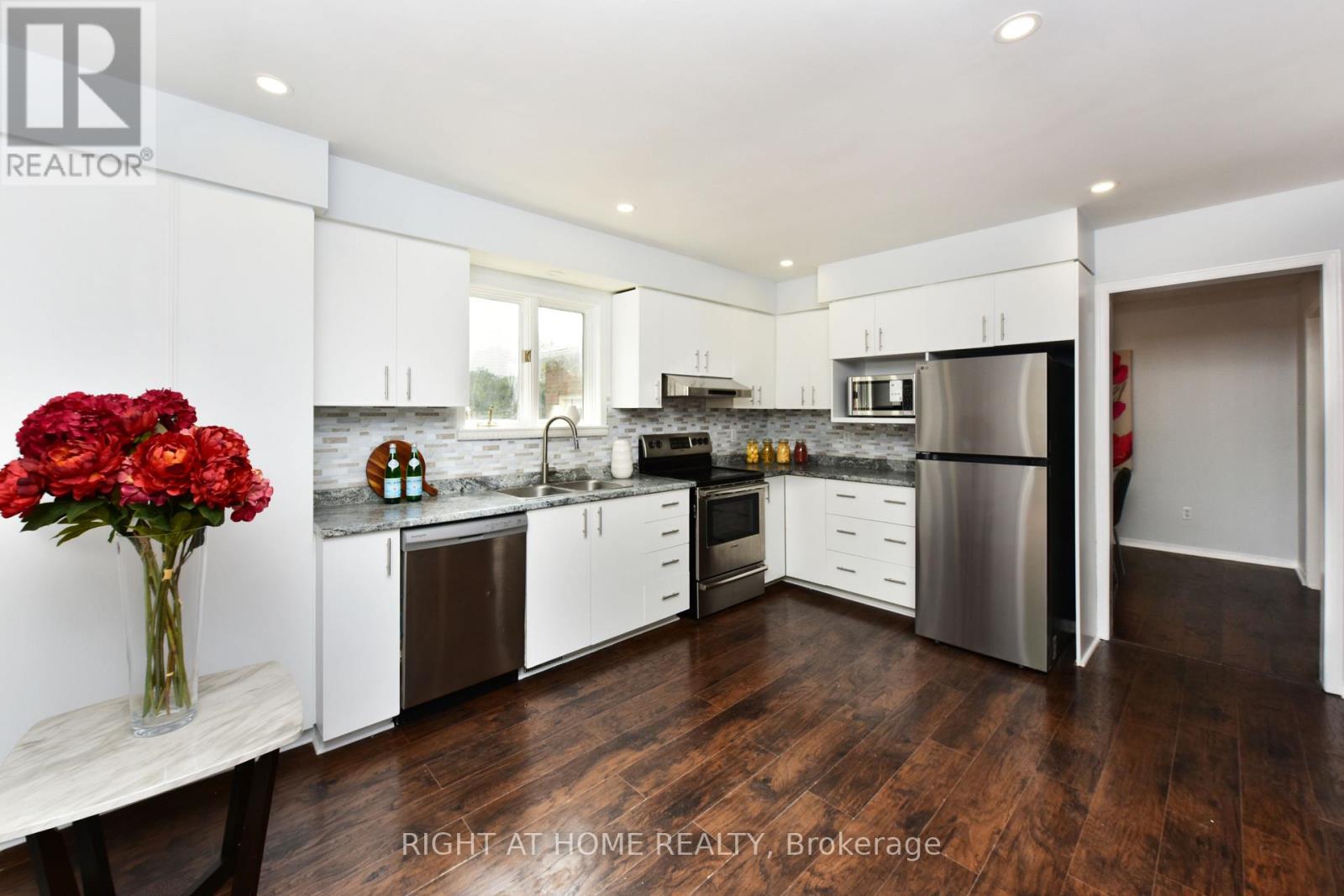 3 JOSEPH CIRCLE - 21