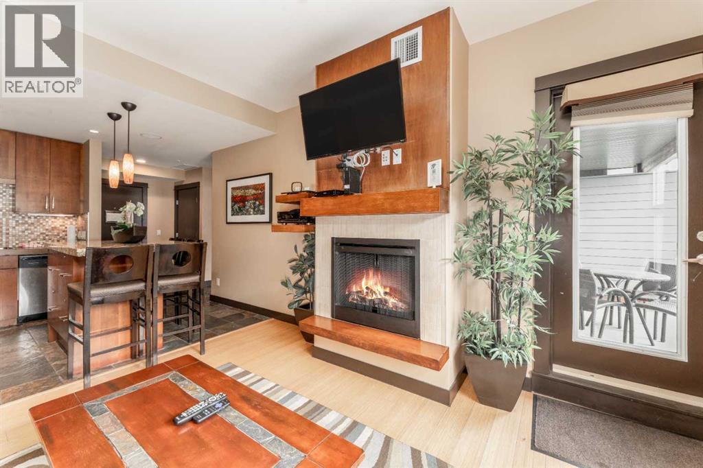 #211C 1818 Mountain Avenue - 7