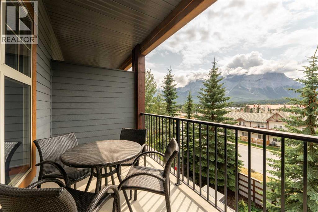 #211C 1818 Mountain Avenue - 9