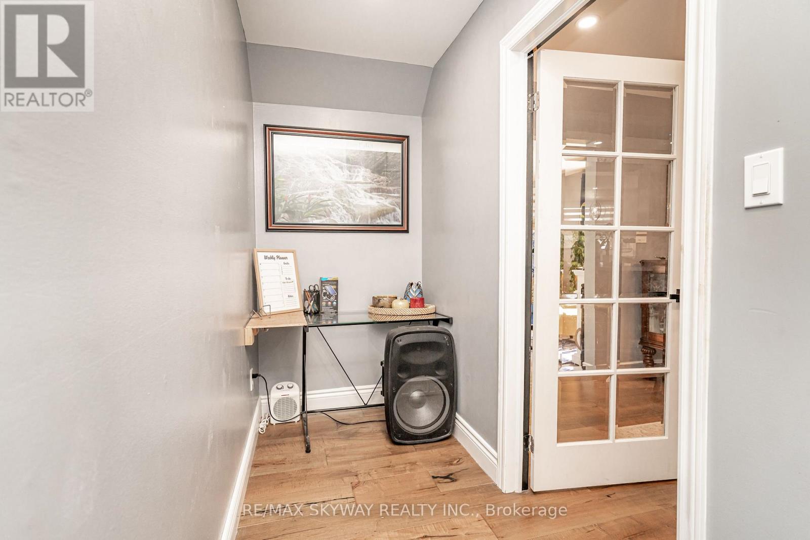 52 CHARTERS ROAD - 17