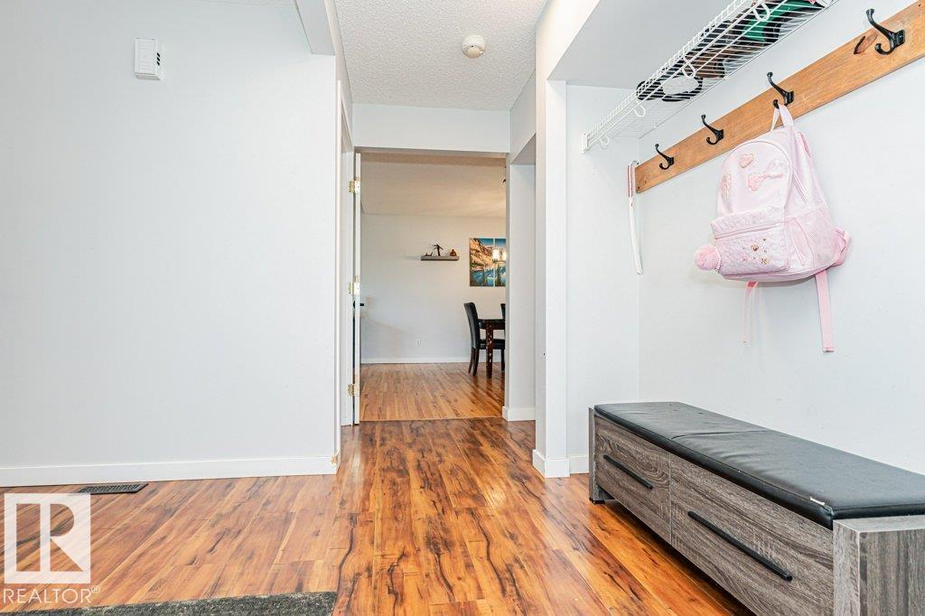 8522 98 AV - Image 5