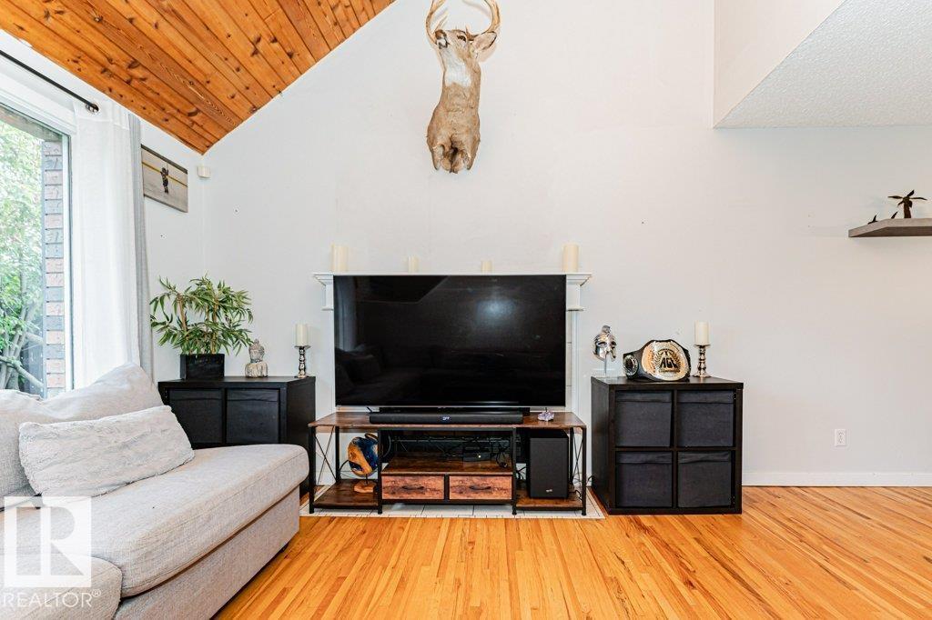 8522 98 AV - Image 9