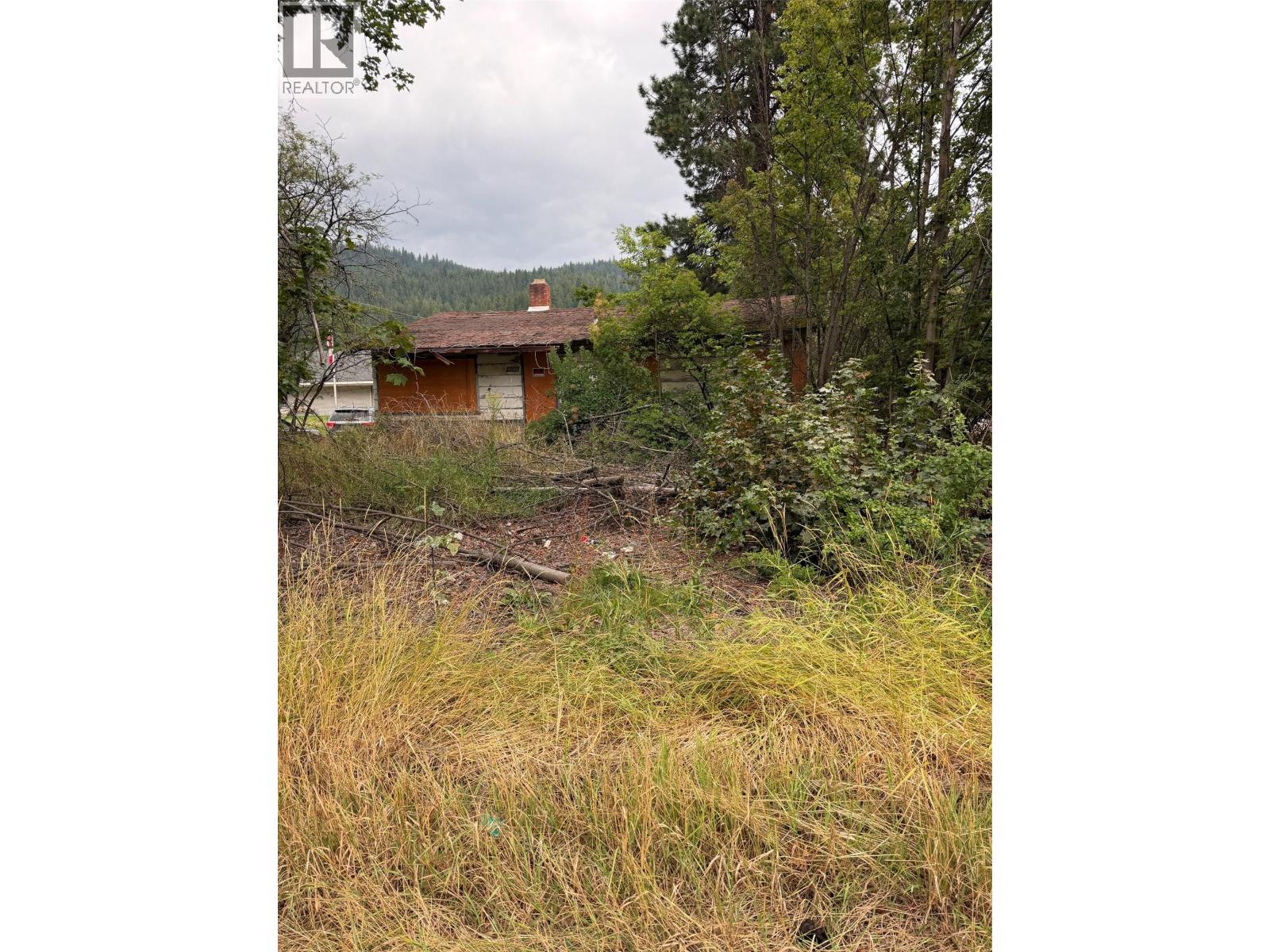 3111 Waldie Avenue - 1