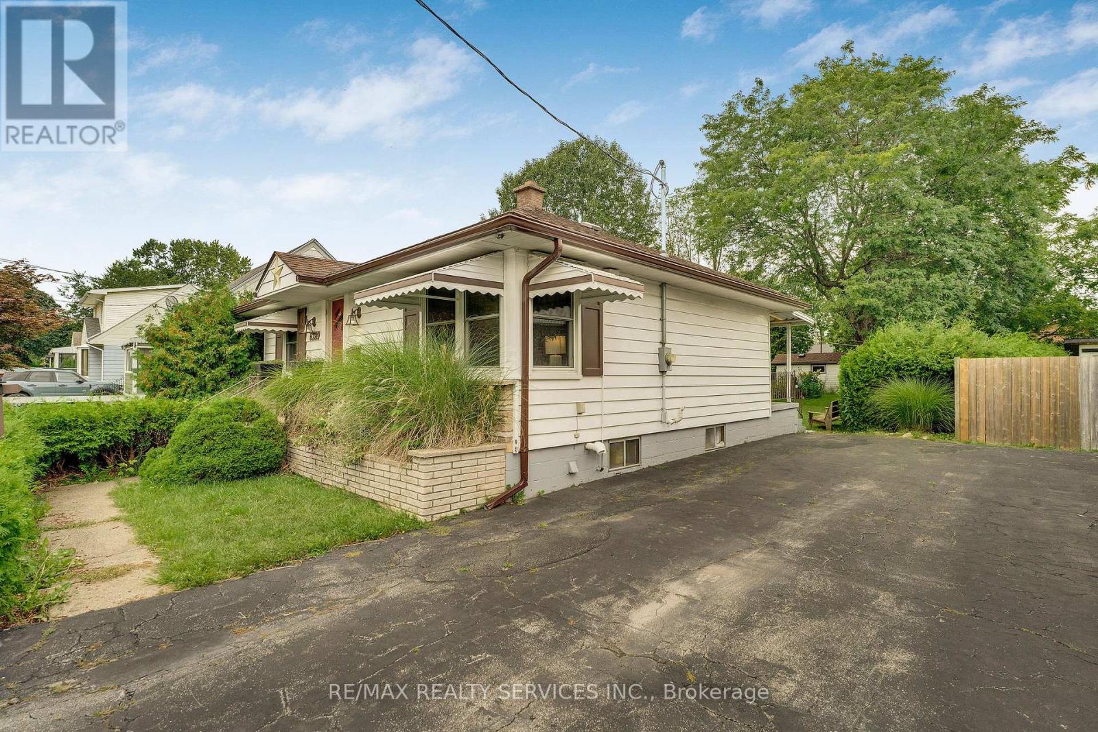 6289 ATLEE STREET - 33