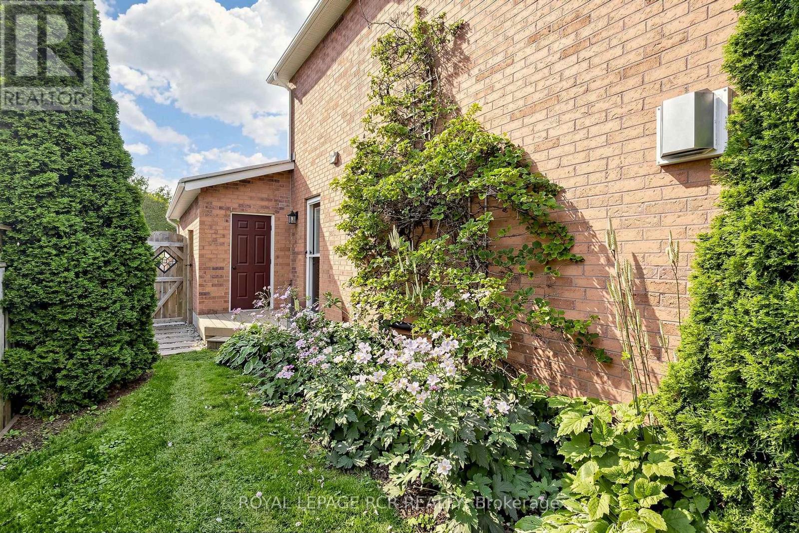 981 KRISTA COURT - Image 40
