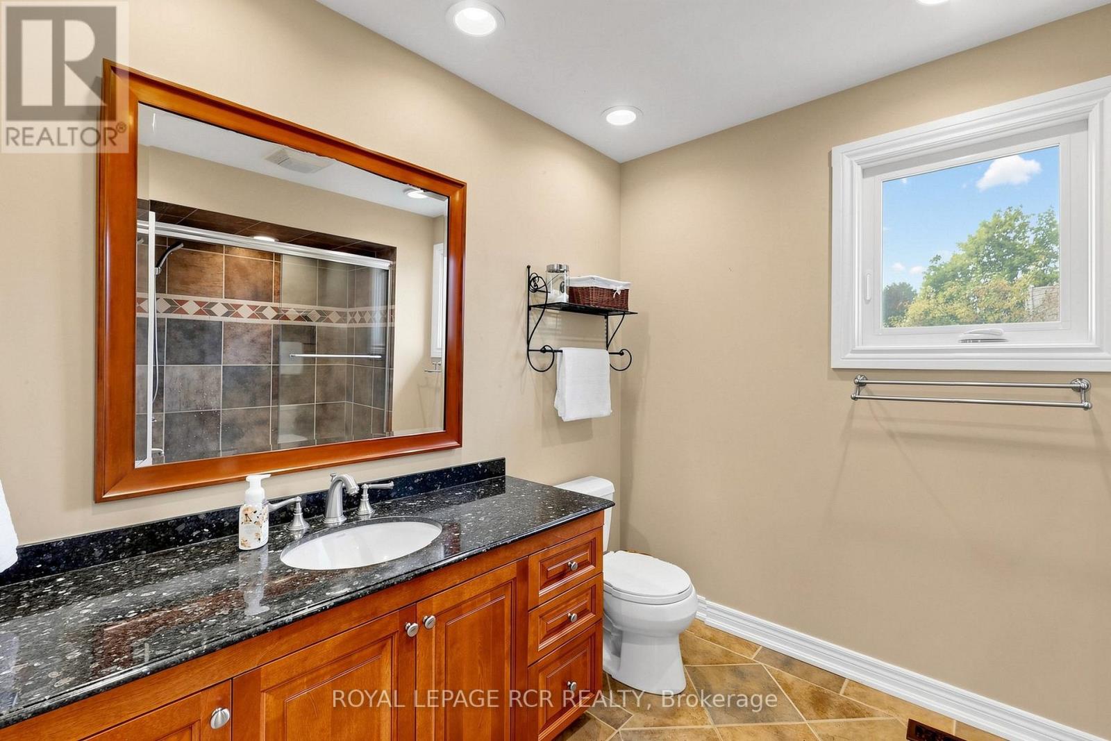 981 KRISTA COURT - Image 34