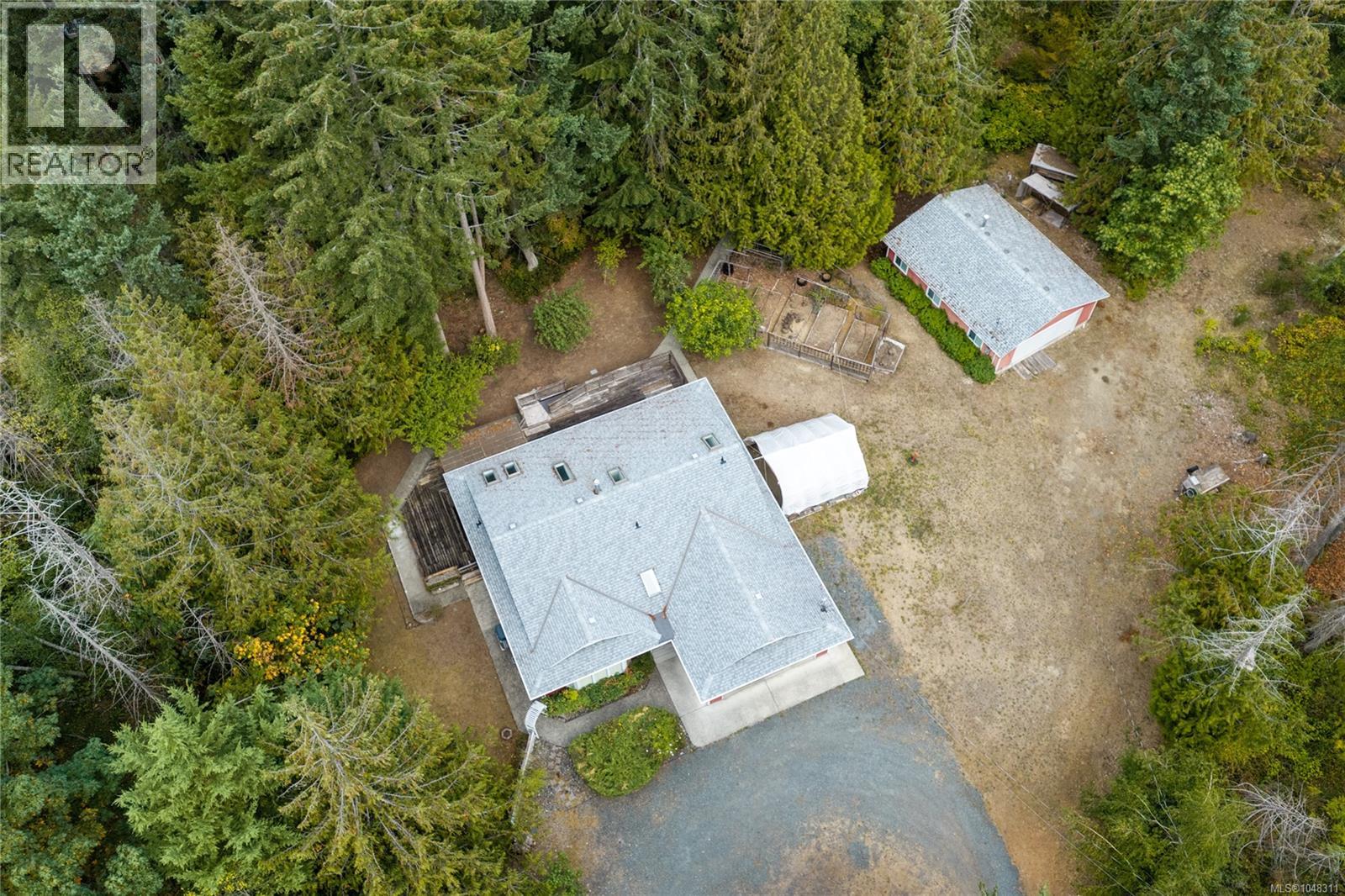 381 Fourneau Way, Parksville