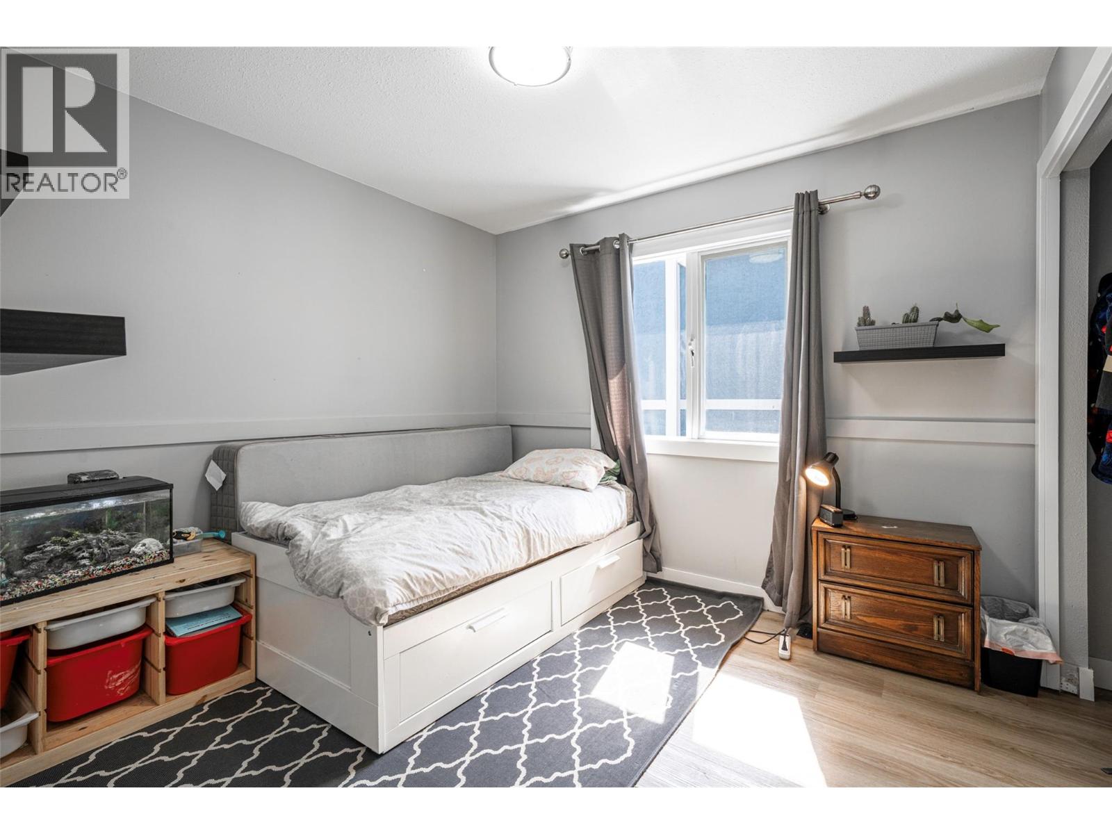  670 Cassiar Road, Kelowna