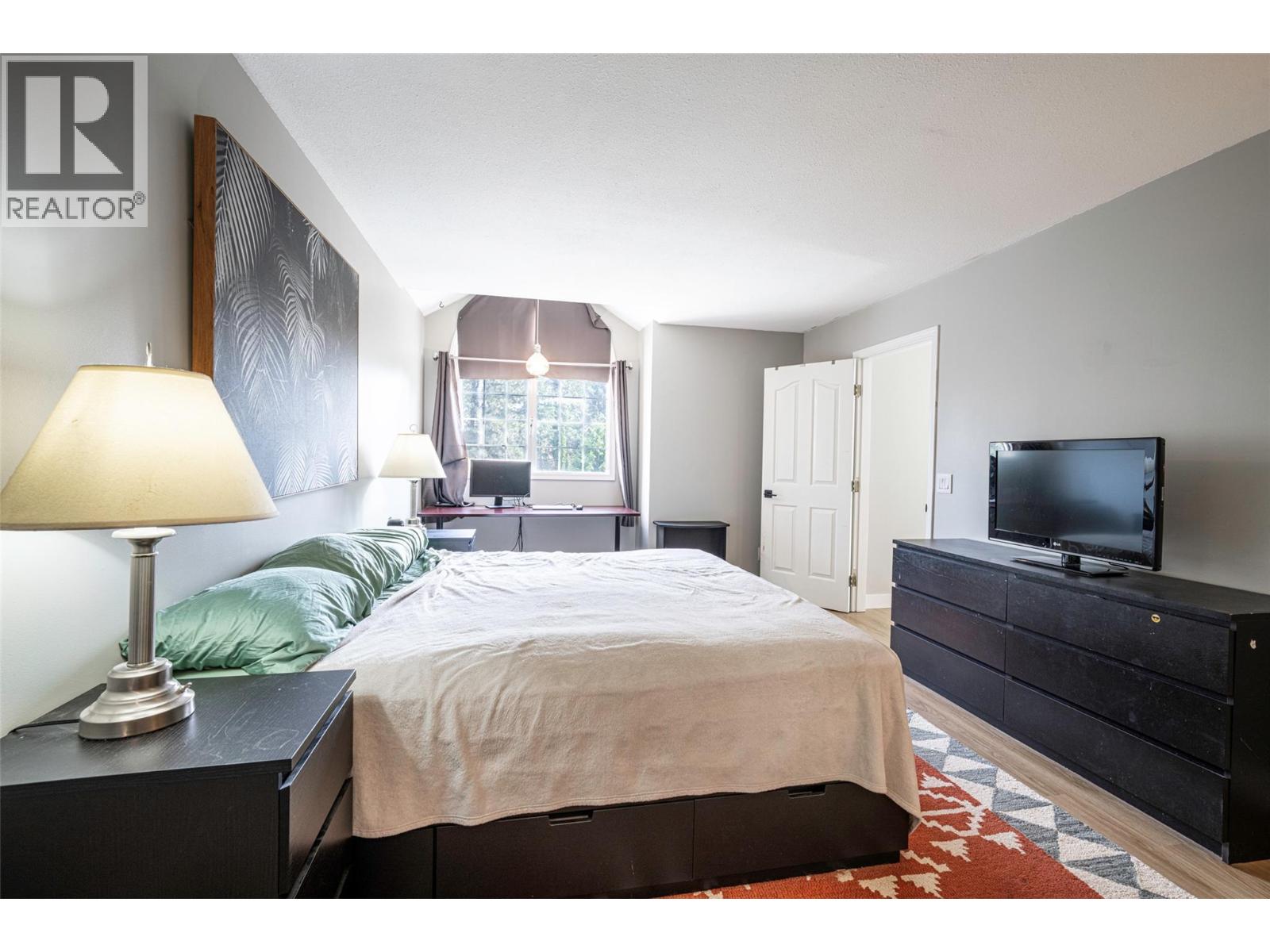 670 Cassiar Road, Kelowna
