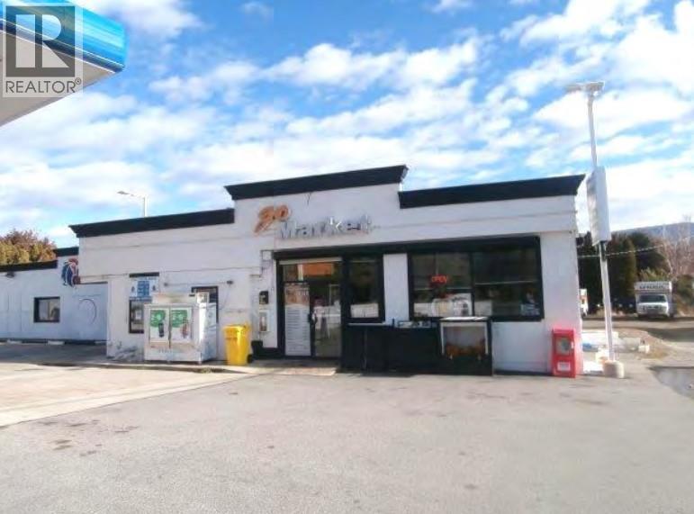 6011 Hwy 97 Highway, Summerland