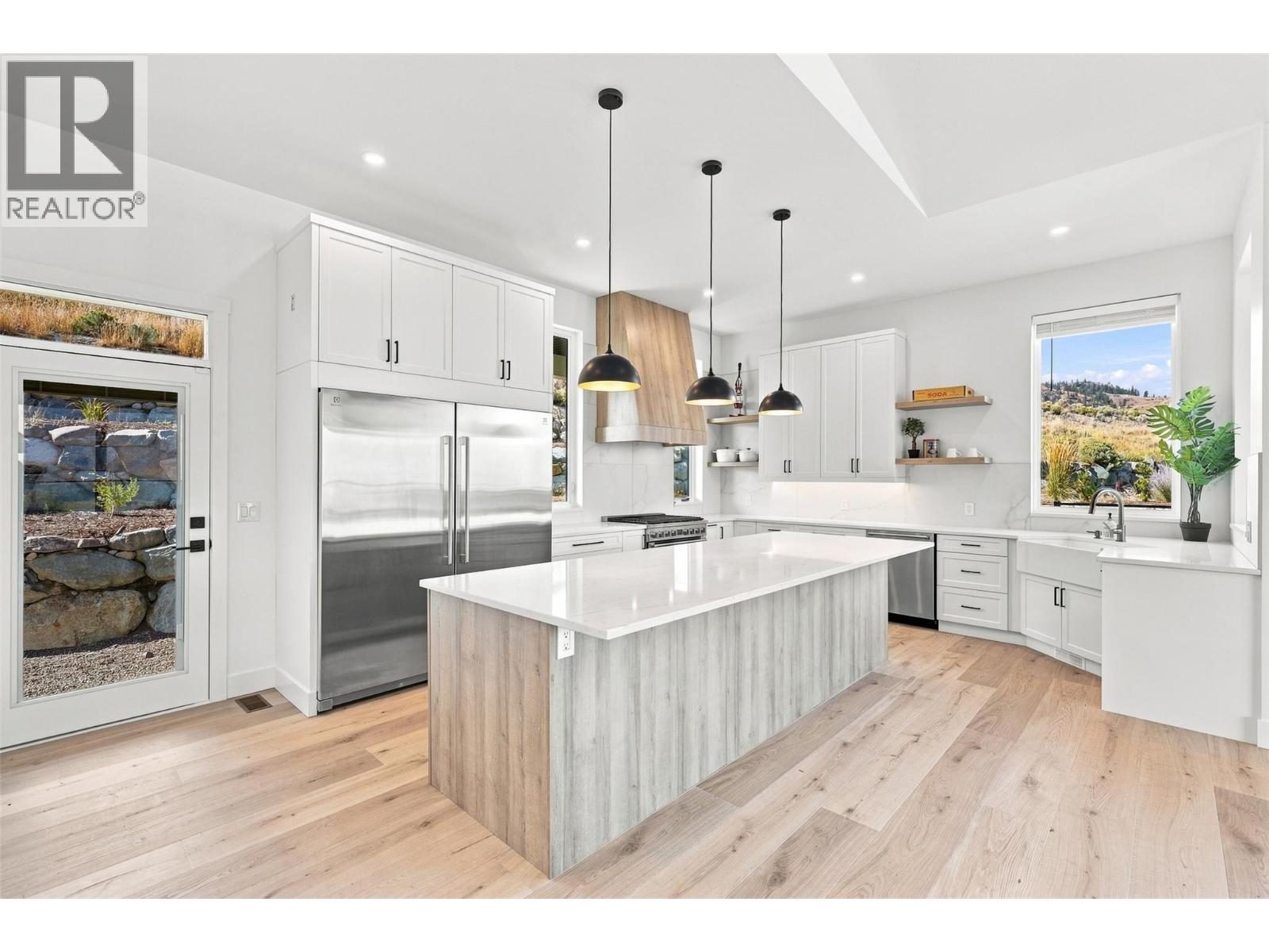 145 RUE CHEVAL NOIR Street - 18
