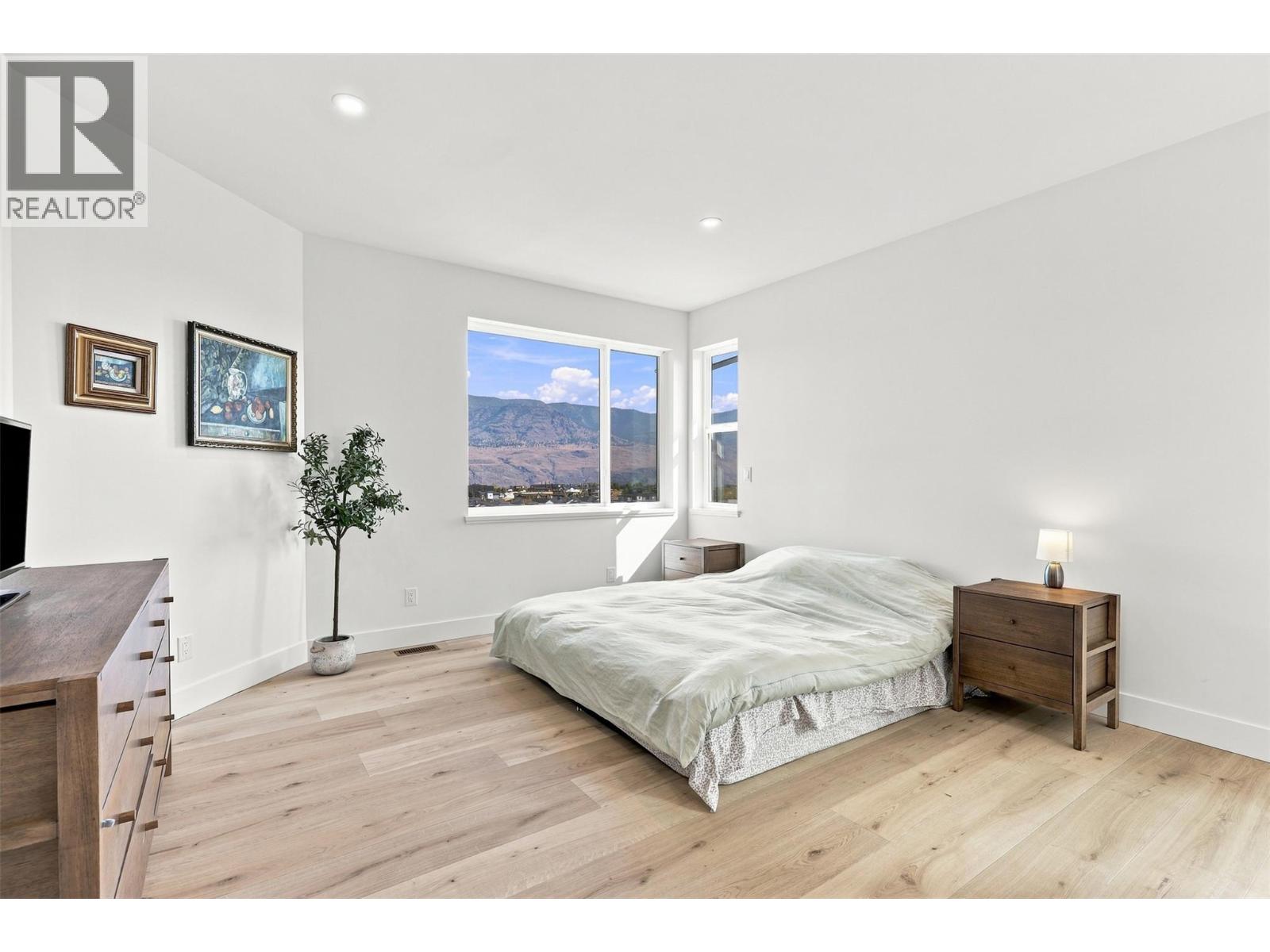 145 RUE CHEVAL NOIR Street - 34