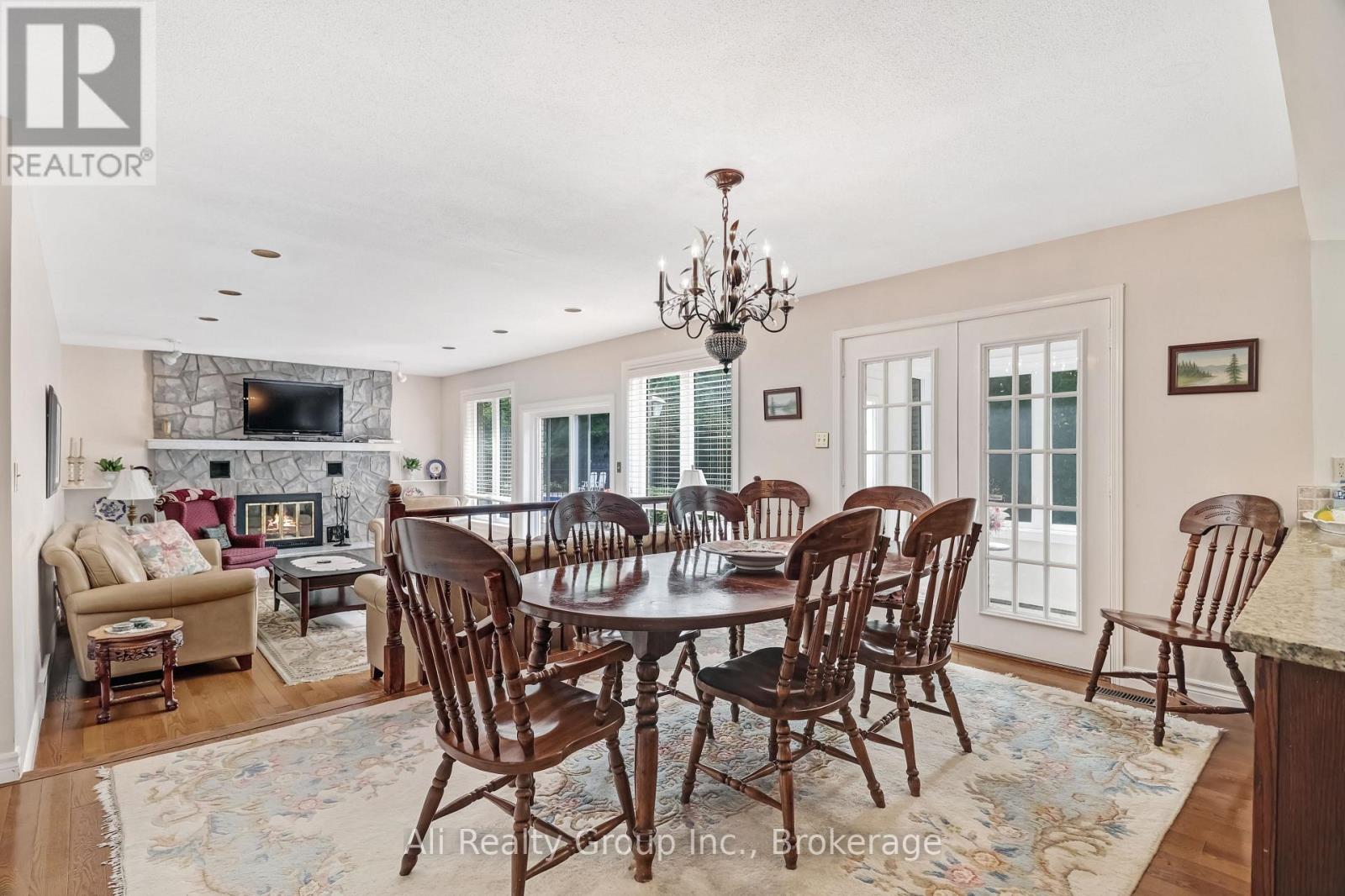 4 ROYAL COUNTY DOWNS - Image 17