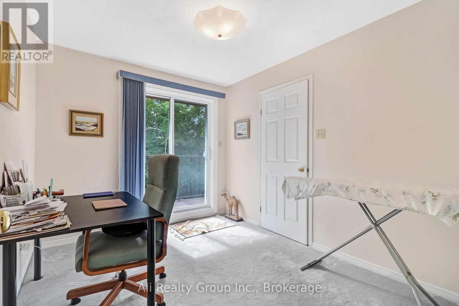 4 ROYAL COUNTY DOWNS - Image 27