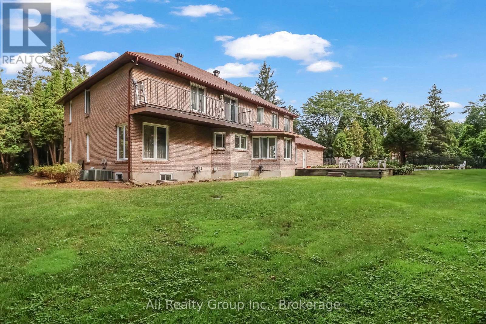 4 ROYAL COUNTY DOWNS - Image 44