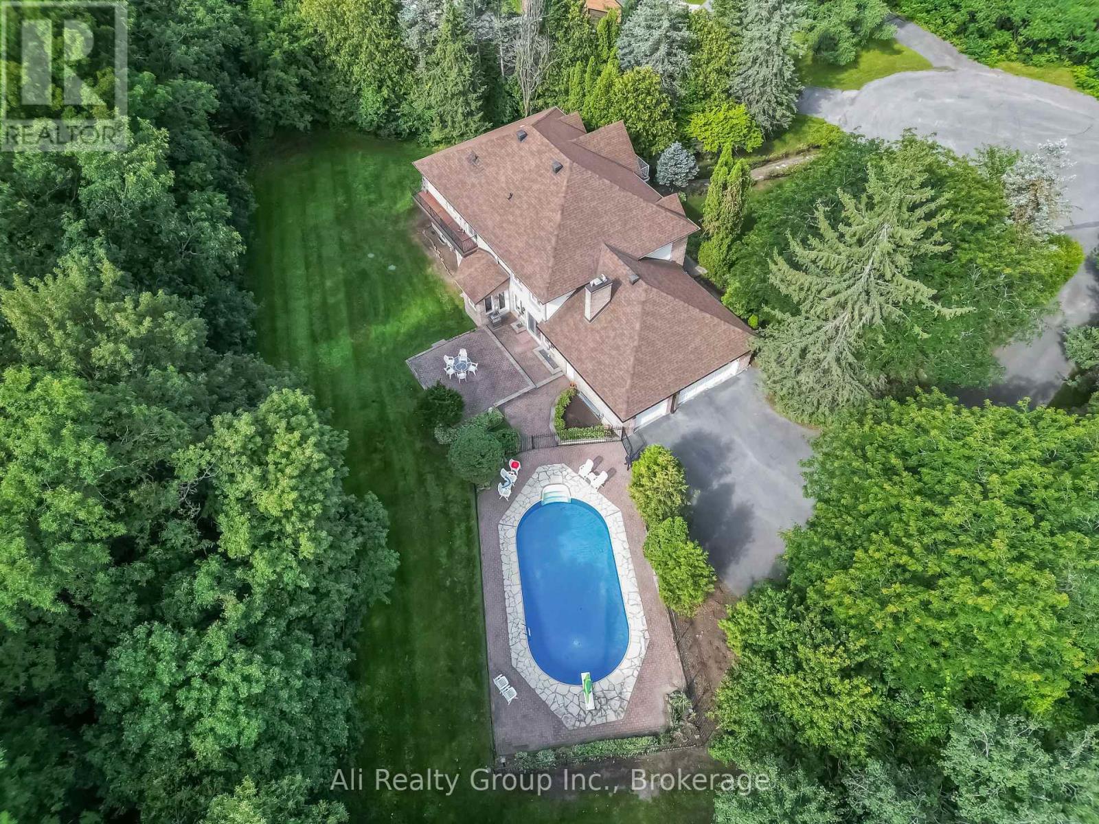 4 ROYAL COUNTY DOWNS - Image 48