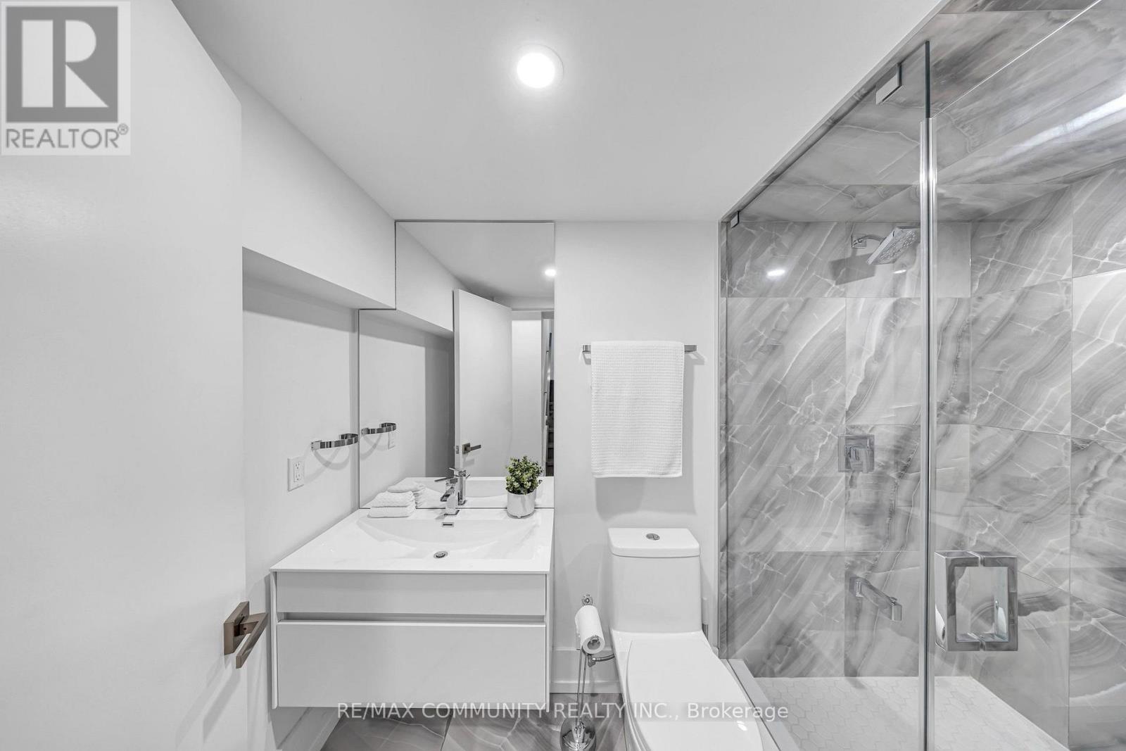 7 DERWYN ROAD - Image 40
