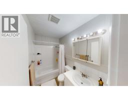 10515 104 Avenue, Fort St  John, BC V1J8E1 Photo 16