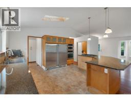1939 Shetland Rd, Campbell River, BC V9W3Y5 Photo 13