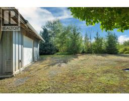 Pantry - 1939 Shetland Rd, Campbell River, BC V9W3Y5 Photo 8