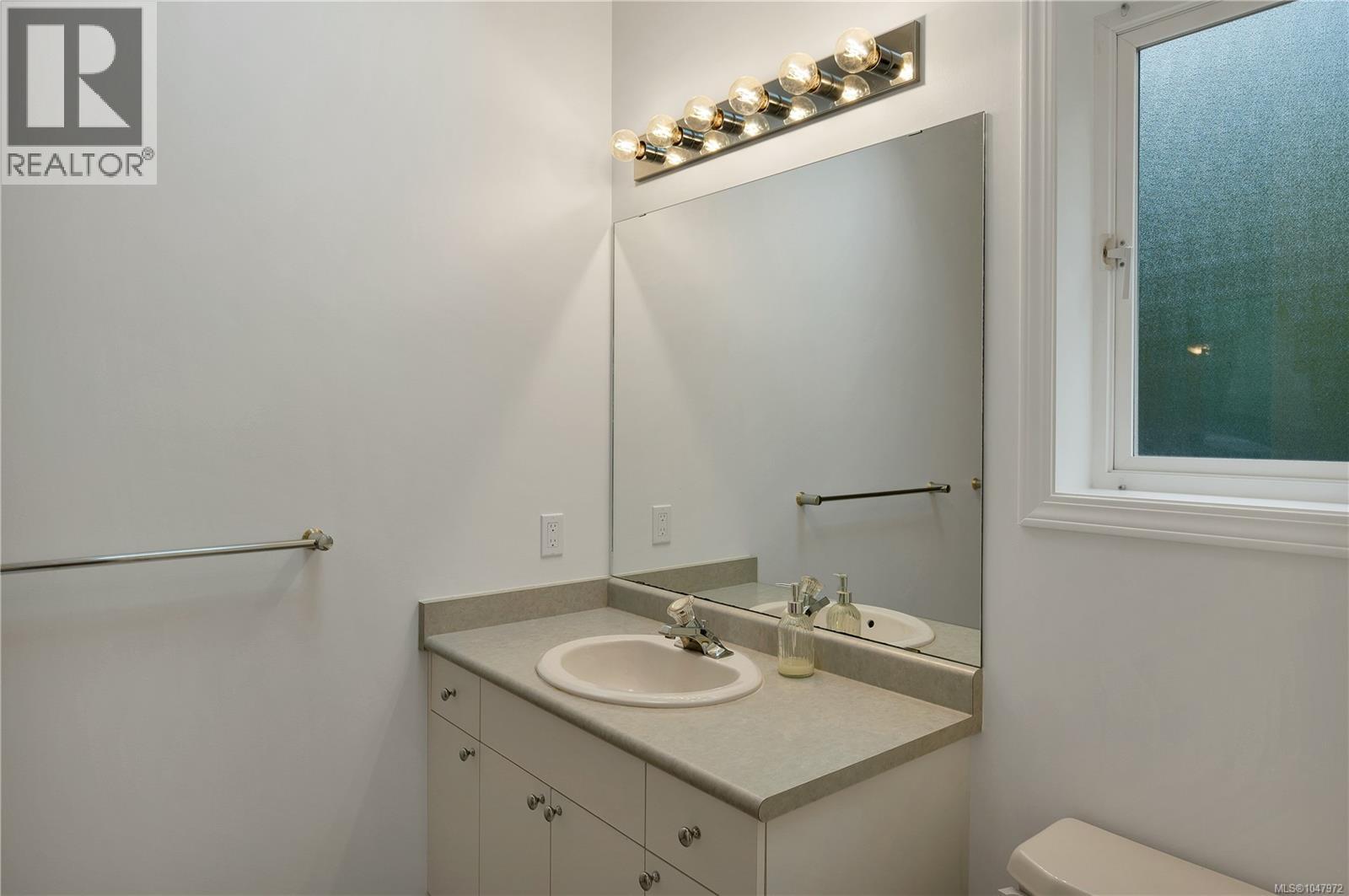 1939 Shetland Rd - Image 29