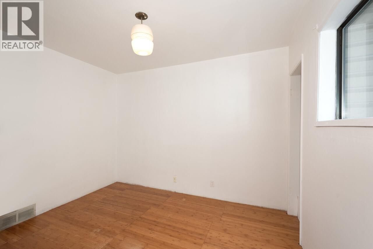 1777 E 4TH AVENUE, Vancouver