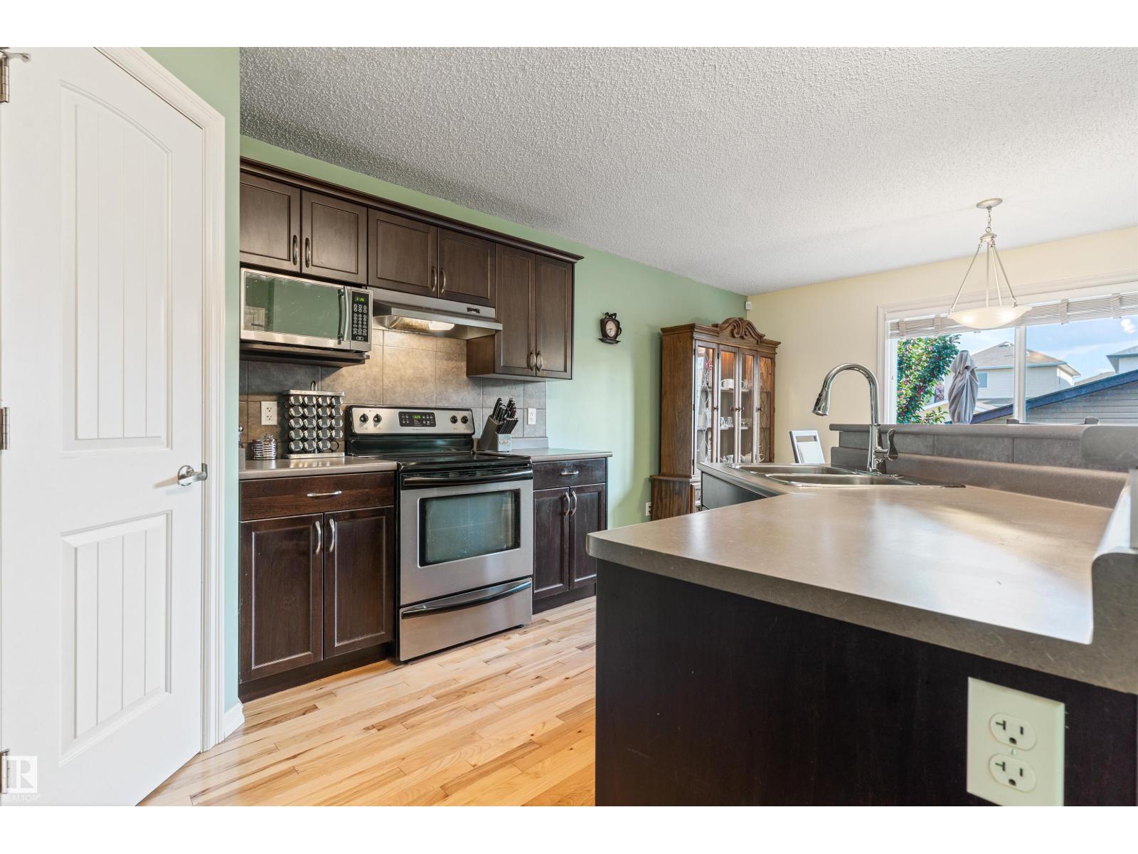 415 KEYSTONE WY - 8