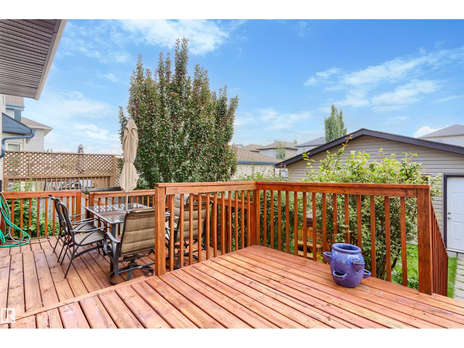 415 KEYSTONE WY - 38