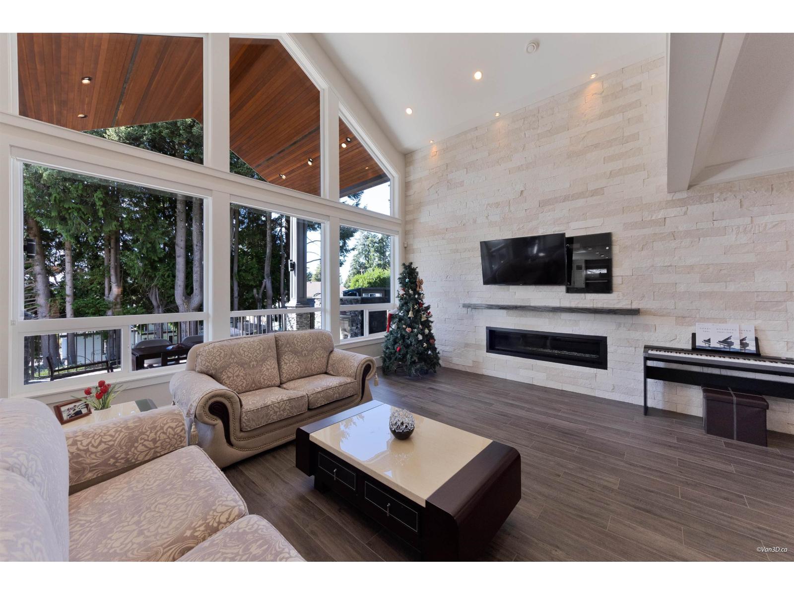 7823 GARFIELD Drive, Delta, British Columbia, V4C4C9, Delta, British Columbia — photo 4 of 5