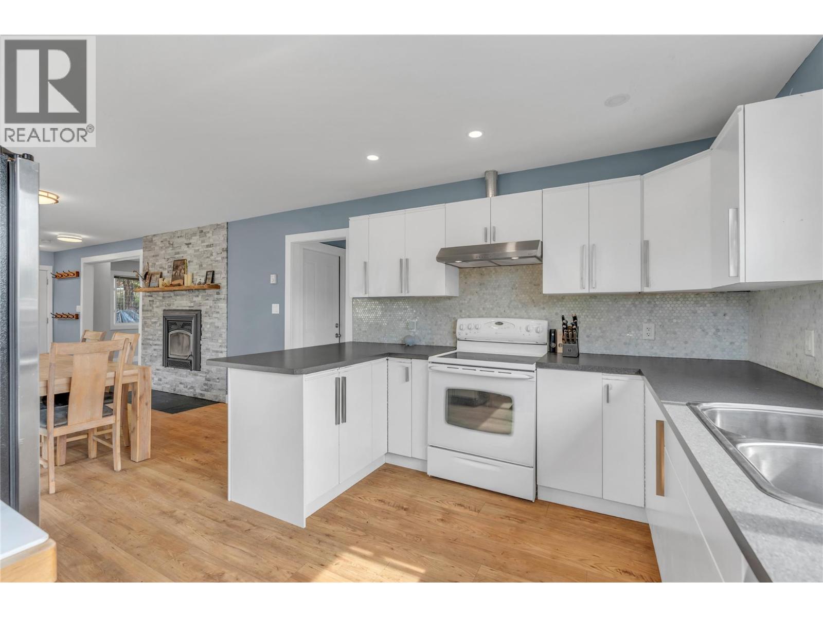 770 LOWER DEBECK Road, Naramata