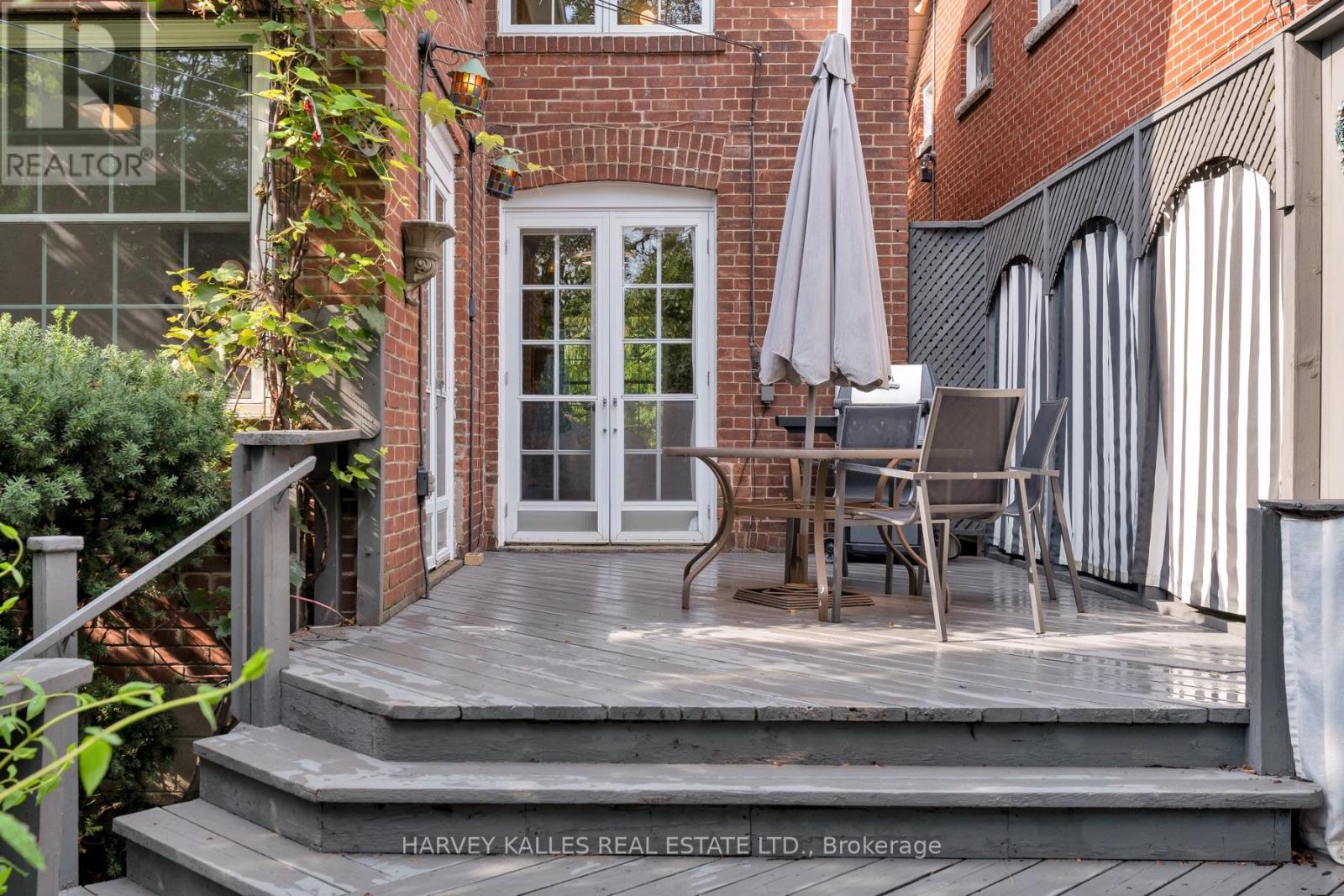 61 QUEENS DRIVE - 39