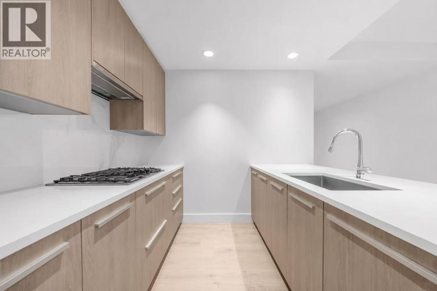 #405 2785 LIBRARY Lane, North Vancouver, British Columbia, V7J0C3, North Vancouver, British Columbia — photo 5 of 5