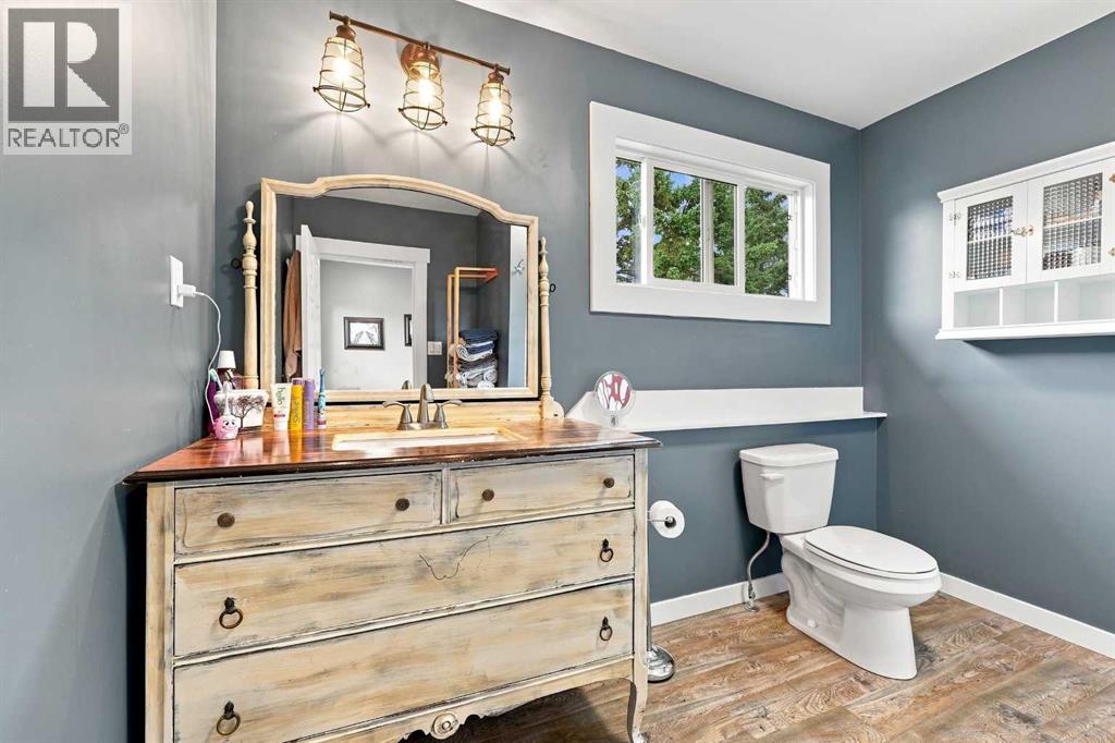 2nd Floor Bathroom