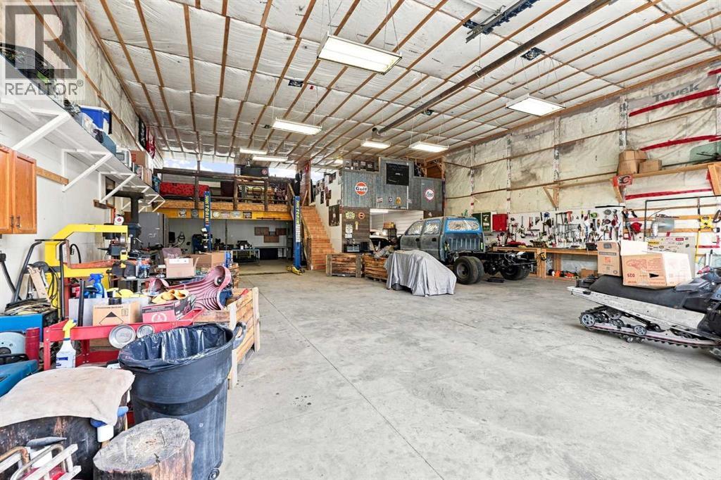 Listing photo – 373016 Range Road 45, Rural Clearwater County