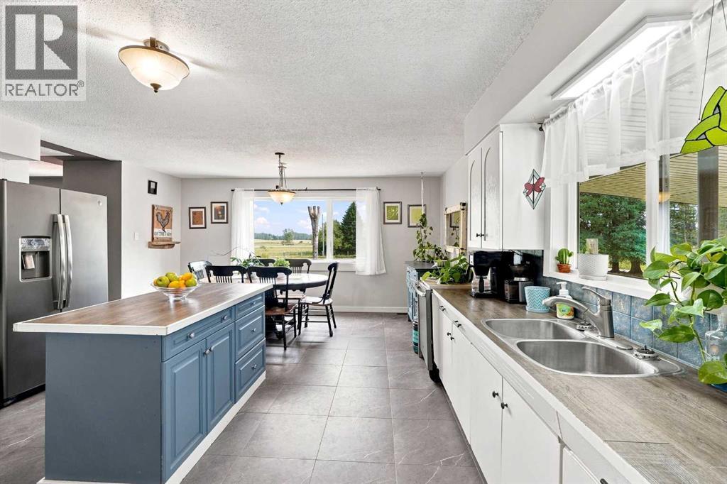 Listing photo – 373016 Range Road 45, Rural Clearwater County